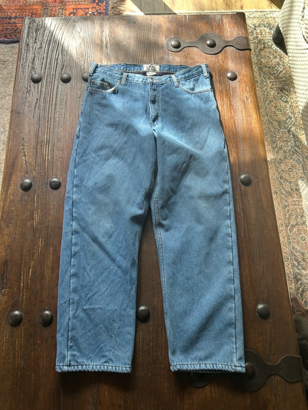 Relaxed-Fit Men's Jeans in Medium Blue Denim- Fleece Lined
